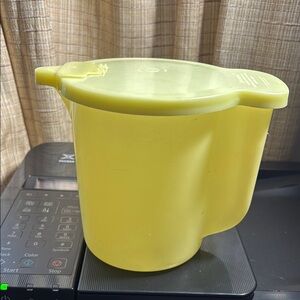 Vintage Tupperware Creamer or sugar